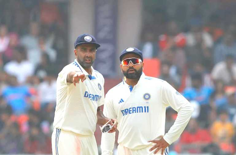 India vs England, 2023-24_ Ravichandran Ashwin went wicketless in first innings of Vizag test _ Walking Wicket (Images_ ©BCCI_Twitter)