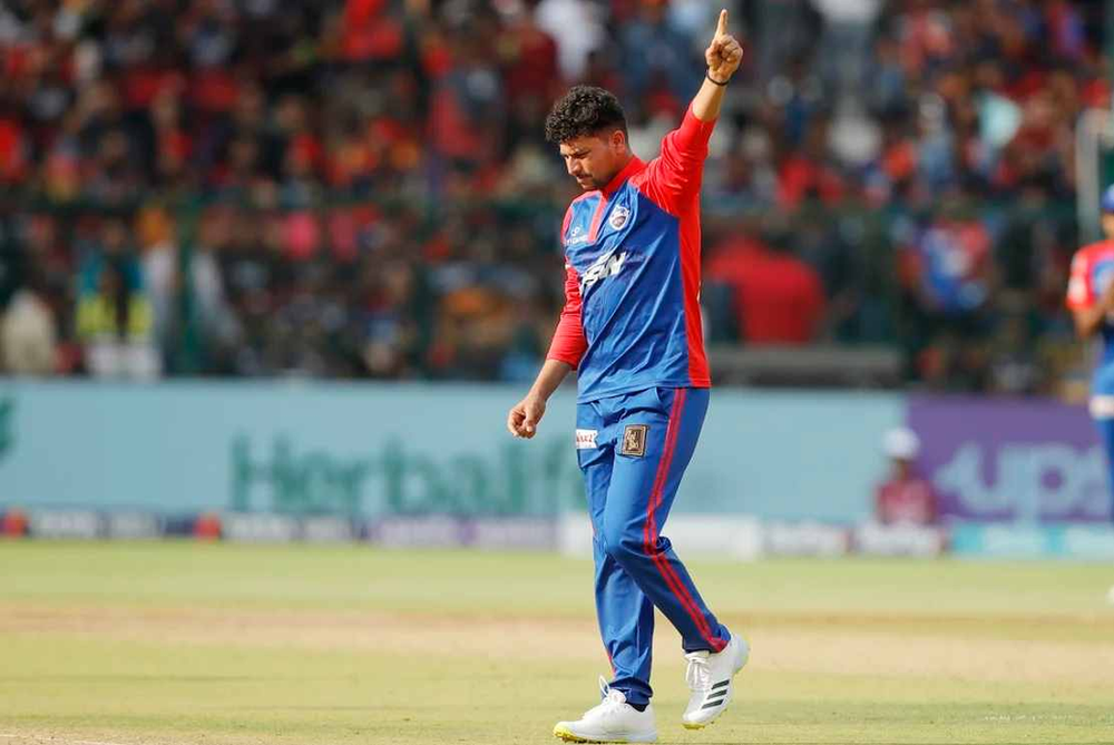 IPL 2023, RCB vs DC, Top Performances_ Kuldeep Yadav's 4-1-23-2 goes in vain as RCB beat DC _ Walking wicket (Images_ ©IPL_Twitter)