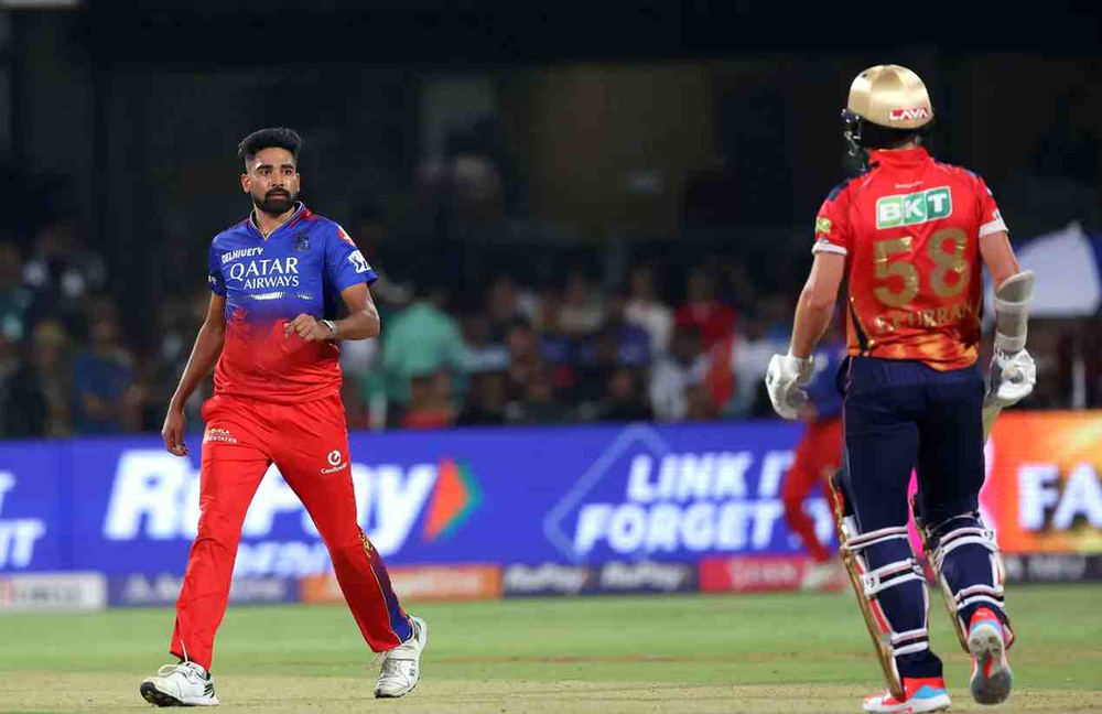 IPL 2024, RCB vs PBKS_ Mohammed Siraj took 2-26 against Punjab _ Walking Wicket (Images_ ©IPL_X)