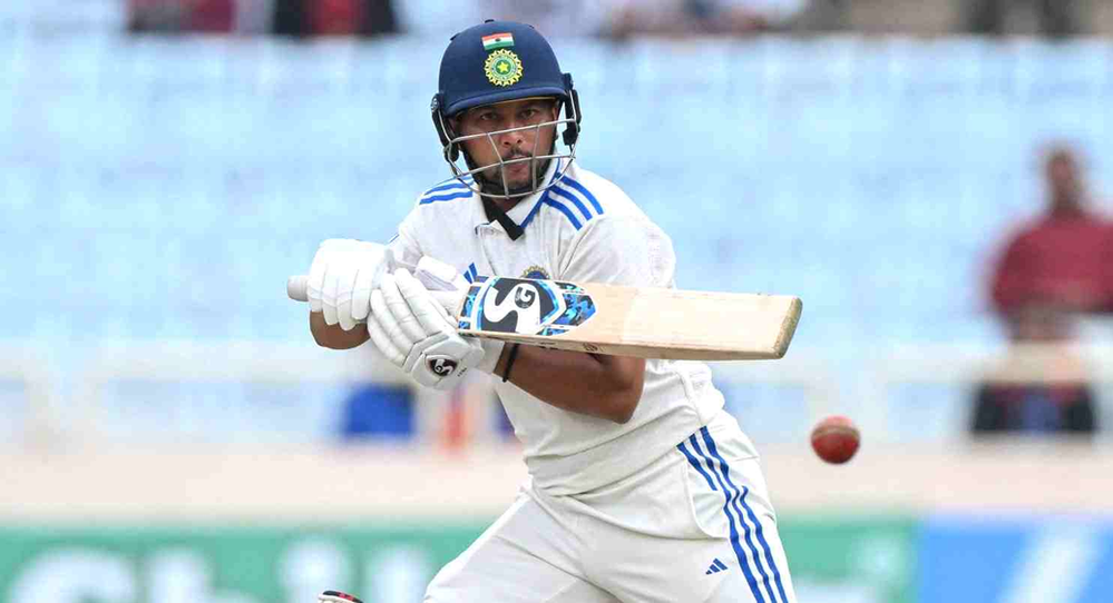 India vs England_ Kuldeep Yadav scored 28 runs against England in Ranchi _ Walking Wicket (Images_ ©X_Twitter)