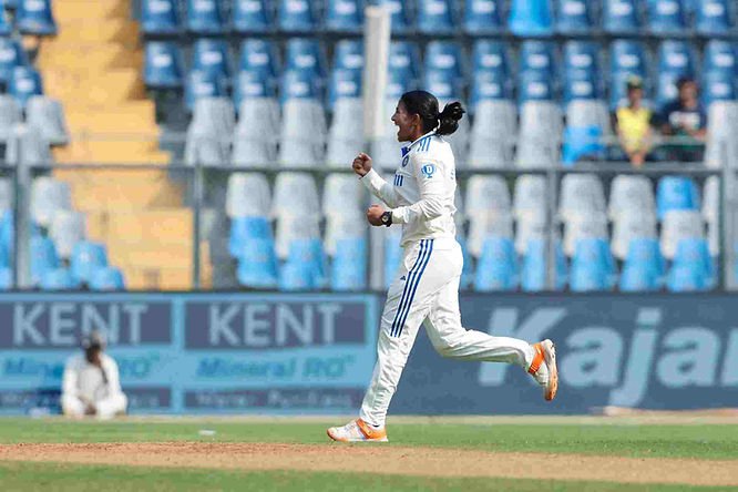 India Women vs Australia Women, Only Test_ Sneh Rana took 7 wicket against Australia _ Walking Wicket (Photo_ ©BCCIWomen_Twitter)