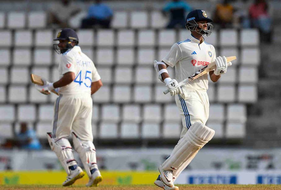 IND vs WI, 1st Test_ Yashasvi Jaiswal scored hundred on his Test debut; India beat WI _ Walking Wicket (Images_ ©BCCI_Twitter)