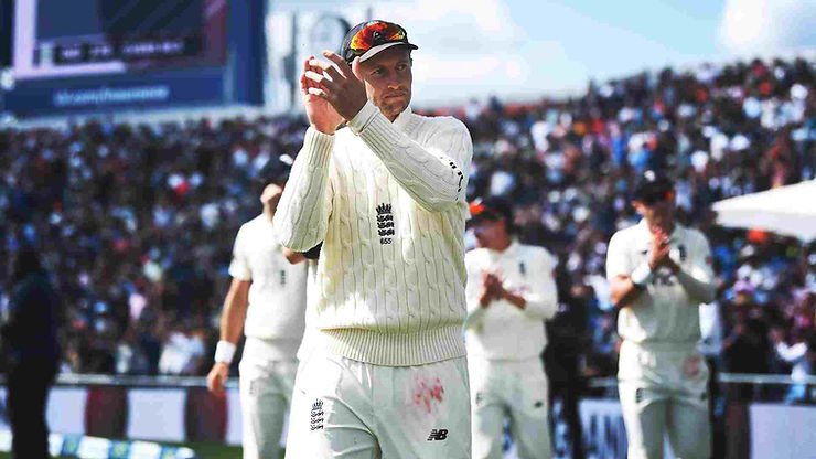 India vs England 3rd Test: England beat India in Leeds Test by an innings and 76 runs. England equal 5-match series by 1-1. IND vs ENG 3rd Test.