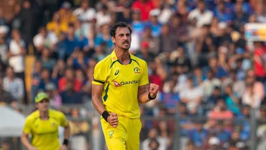 India vs Australia, 1st ODI, 2022-23, Top Performances_ Mitchell Starc gets Virat Kohli out for the first time in White ball cricket _ Walking Wicket (Images_ ©BCCI_Twitter)