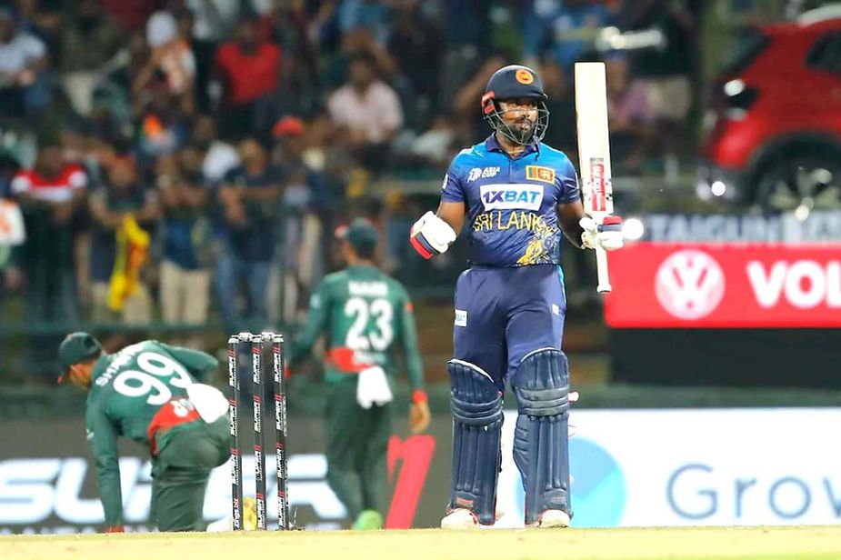 Asia Cup 2023_ Group B, Bangladesh vs Sri Lanka_ Charith Asalanka's half century takes Sri Lanka home against Bangladesh _Walking wicket (Images_ ©ICC_Twitter)