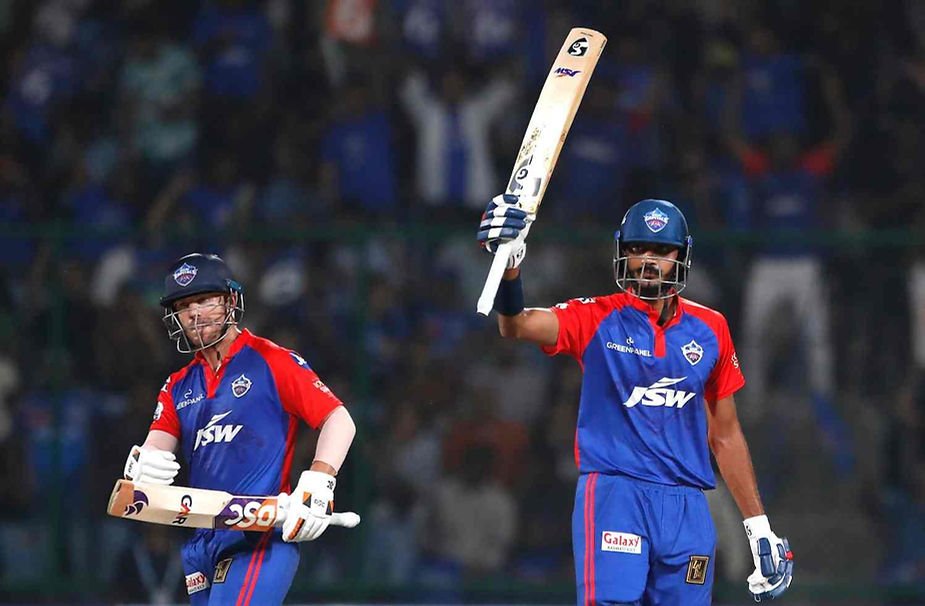 IPL 2023, DC vs MI, Top Performances_ Axar Patel scored 25-ball 54 against Mumbai _ Walking wicket (Images_ ©IPL_Twitter)