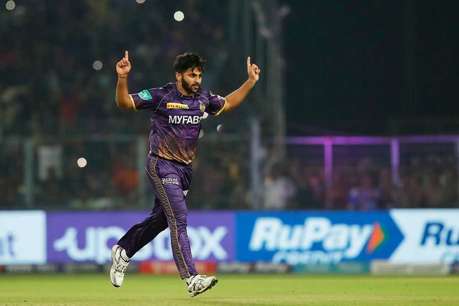 IPL 2023, Kolkata Knight Riders (KKR) vs Royal Challengers Bangalore (RCB): Shardul Thakur's all-round show helps KKR beat RCB| Walking wicket (Images_ ©IPL_Twitter)