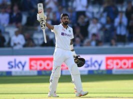 KL Rahul’s sublime 127* highlight of day; Rohit makes classy 83 (Image: ©BCCI)