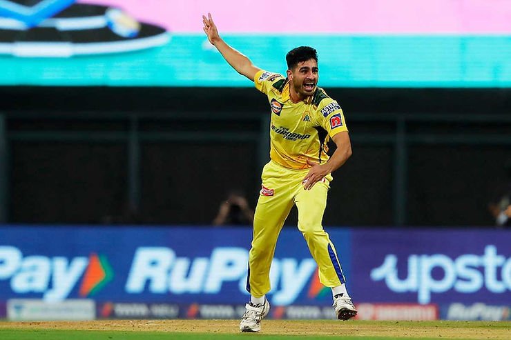 IPL 2022, CSK vs MI, Top Performances_ Mukesh Choudhary's 3-23 goes in vain as MI beat CSK. MI and CSK are knocked out of the IPL 2022 playoffs race_Walking Wicket (Images ©BCCI_IPL)