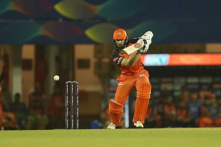 IPL 2022_ SRH captain, Kane Williamson playing a shot during an innings against RCB _ Walking Wicket (Images ©BCCI_IPL)