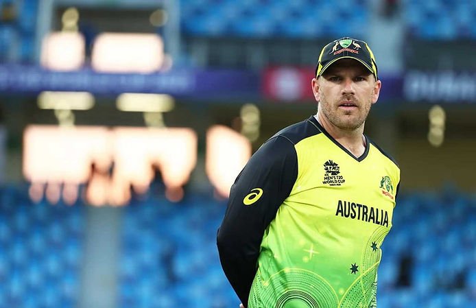 Aaron Finch struck at 125.07 in T20Is in 2021 vis-à-vis Career SR of 145.29; Shall Aaron Finch be dropped from Captaincy? | Walking Wicket (©ICC/GettyImages)