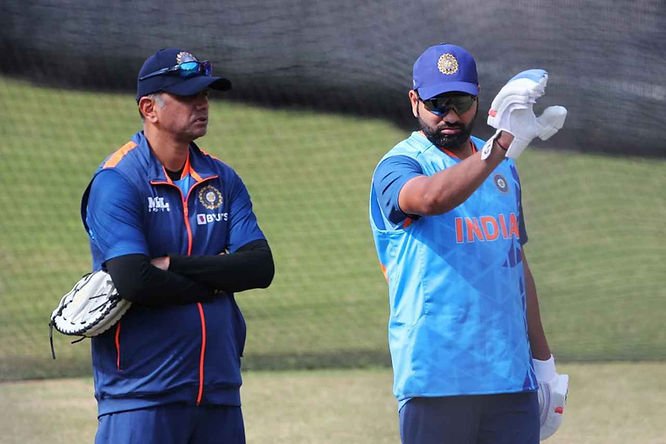 ICC Men's T20 World cup 2022: Rohit Sharma, Rahul Dravid during the practice session of T20 World Cup at Melbourne| Walking Wicket (Source_ ©Getty Images)