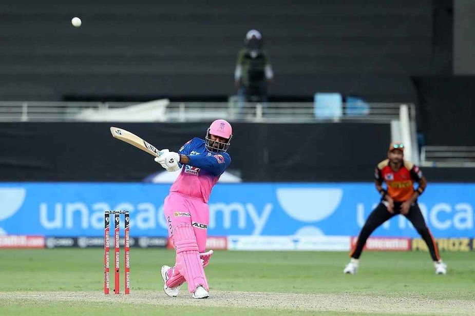 IPL 2022 Mega-Auction_ Six Indian All-rounders likely to get fat cheques from franchises. Top Indian All-rounders franchise would target in IPL 2022 Mega Auction. Rahul Tewatia's all round ability makes him one of the hot picks. (©BCCI/IPL)