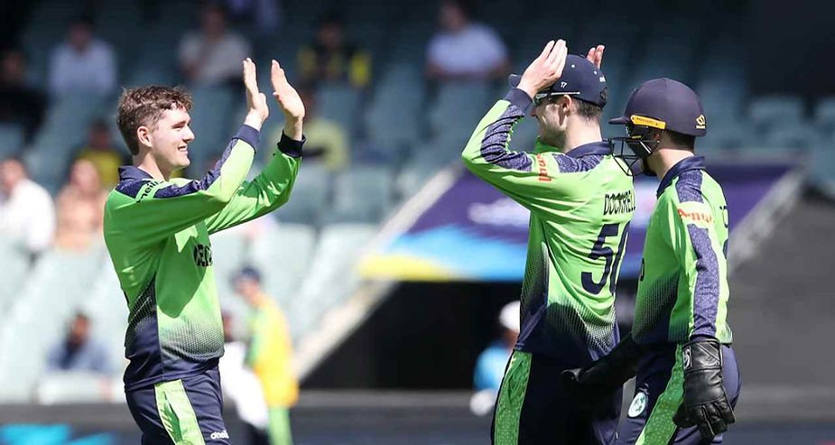 ICC Men's T20 World Cup 2022, Super 12, Group 1, New Zealand vs Ireland_ Gareth Delany took 2-30 against New Zealand | Walking Wicket (Photo_ ©Getty Images)