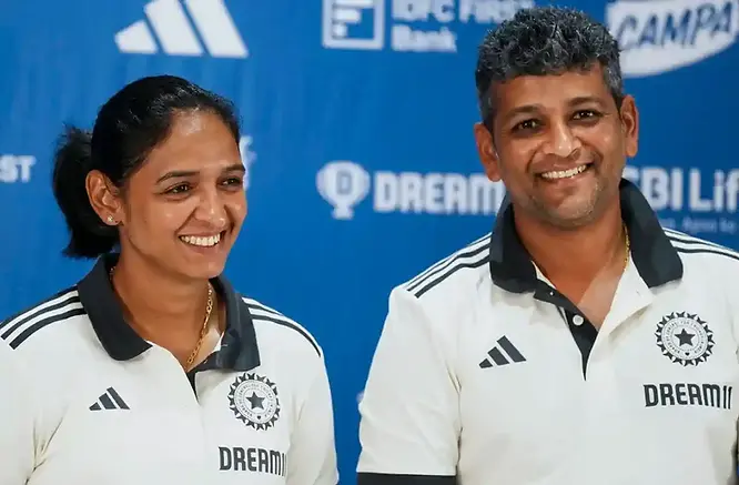 Amol Muzumdar disappoints as India Women head coach? Shall India look for a new candidate? | Walking Wicket (Photo_ ©BCCIWomen_X)
