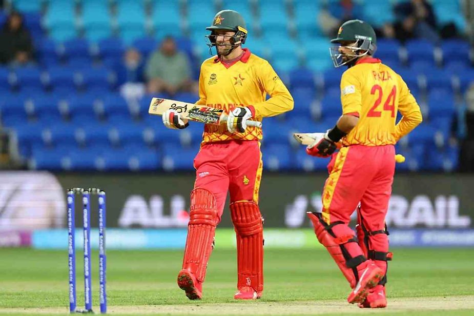 ICC Men's T20 World Cup 2022, Round 1, Group B, Scotland v Zimbabwe_  Craig Ervine, Sikandar Raza put up a 64-run stand for 4th wicket  ; Zimbabwe qualify for Super 12 _ Walking Wicket (Photo_ ©AFP/Getty)