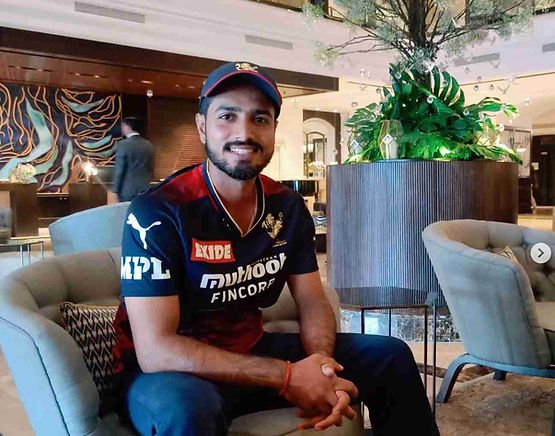 IPL 2023 Auction: Himanshu Sharma, leg-spinner was bought by RCB for INR 20 Lakh in Auction | Walking Wicket ( Source: ©himanshusharma8709/Instagram)