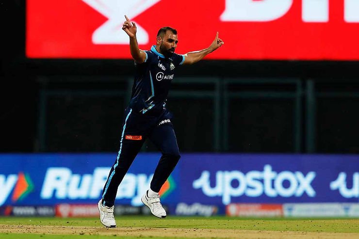 IPL 2022, GT vs LSG, Top Performances_ Mohammed Shami gets player of the match for 3-25 against Lucknow Super Giants _ Walking Wicket (Image ©BCCI_IPL)