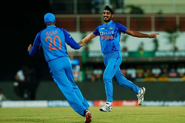 India vs South Africa, 1st T20I, Top Performances_ Arshdeep Singh gets player of the match for his 3-32 against South Africa in 1st T20I; India beat SA _ Walking Wicket (Photo_ ©BCCI)