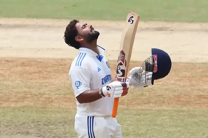 Rishabh Pant makes his red ball comeback after  2 years and scored hundred | Walking Wicket (Images_ ©X_Twitter)