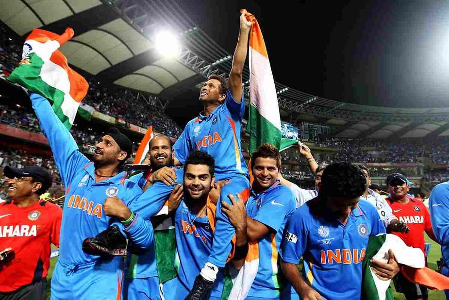 2011 World Cup Final_ India beat Sri Lanka and lift the World Cup after 28 years drought. (©GettyImages)