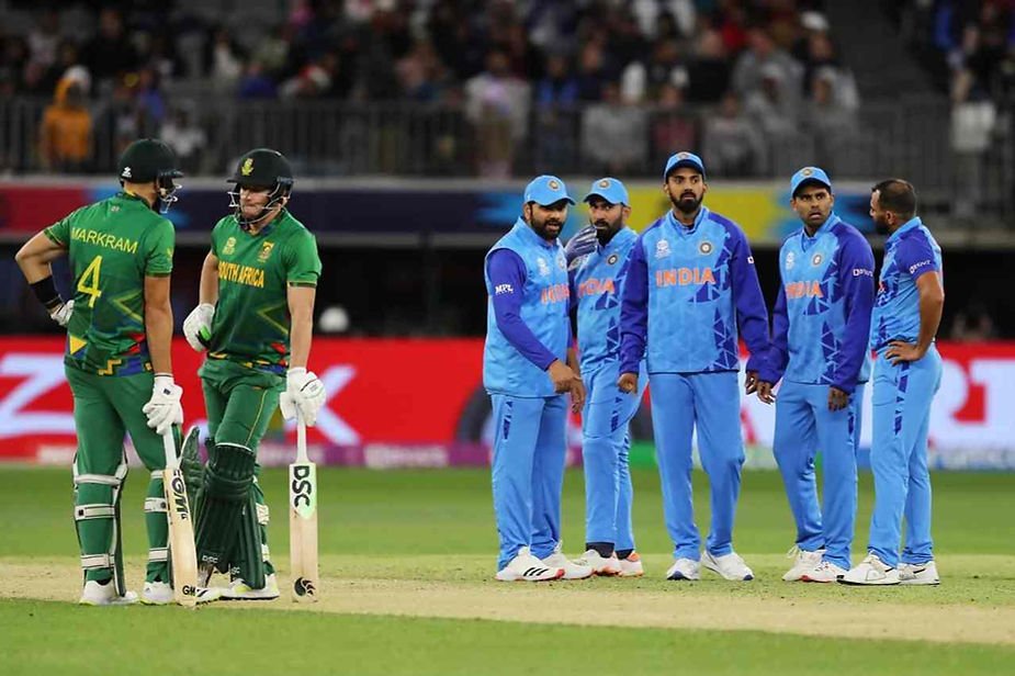 ICC Men's T20 World Cup 2022, Super 12, Group 2, India vs South Africa_ Aiden Markram-David Miller added 76 runs off 60 balls for 4th wicket; South Africa beat India _ Walking Wicket (Source_ ©ICC via Getty Images)