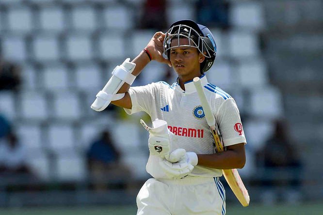 WI vs IND, 1st Test_ Yashasvi Jaiswal scored hundred on his Test debut; India beat WI _ Walking Wicket (Images_ ©BCCI_Twitter)