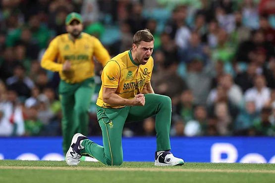 ICC Men's T20 World Cup 2022, Super 12, Group 2, Pakistan vs South Africa_ Anrich Nortje took 4-41 against Pakistan at Sydney; Pakistan beat South Africa_ Walking Wicket (Photo_ ©Getty Images)