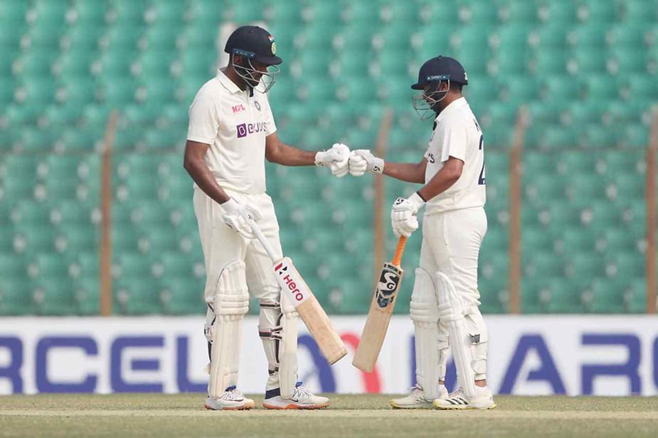Bangladesh vs India, 1st Test, Day 2, Top Performances_ Ravichandran Ashwin-Kuldeep Yadav put on a 92-run stand for India on Day 2 of Chattogram Test _ Walking Wicket (Source_ ©BCCI_Twitter)