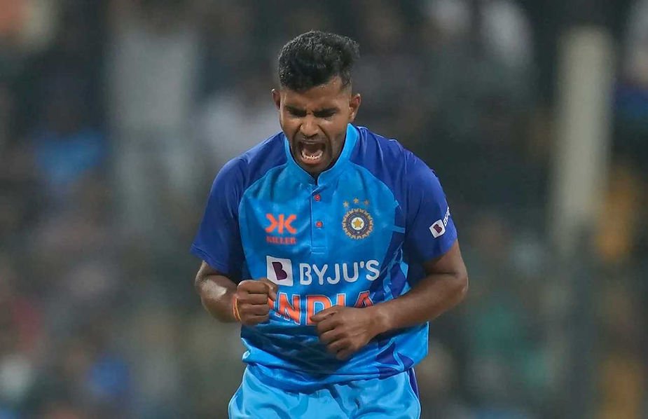 India vs Sri Lanka, 1st T20I, 2022-23, Top Performances_ Shivam Mavi makes his debut for India in T20I and took 4-22 against Sri Lanka _ Walking Wicket (Source_ ©BCCI)