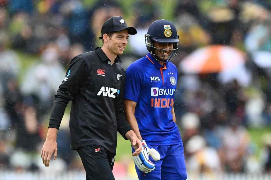 New Zealand vs India, 2nd ODI: Shubman Gill impresses with 42-ball 45 against New Zealand | Walking Wicket (Source_ ©Getty Images)