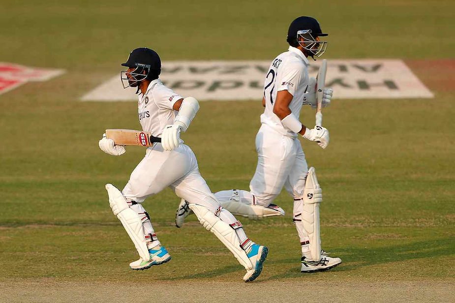 Ind vs NZ - 1st Test, Day 4, Kanpur - Shreyas Iyer, Wriddhiman Saha 50s help India set New Zealand 284; visitors one down 