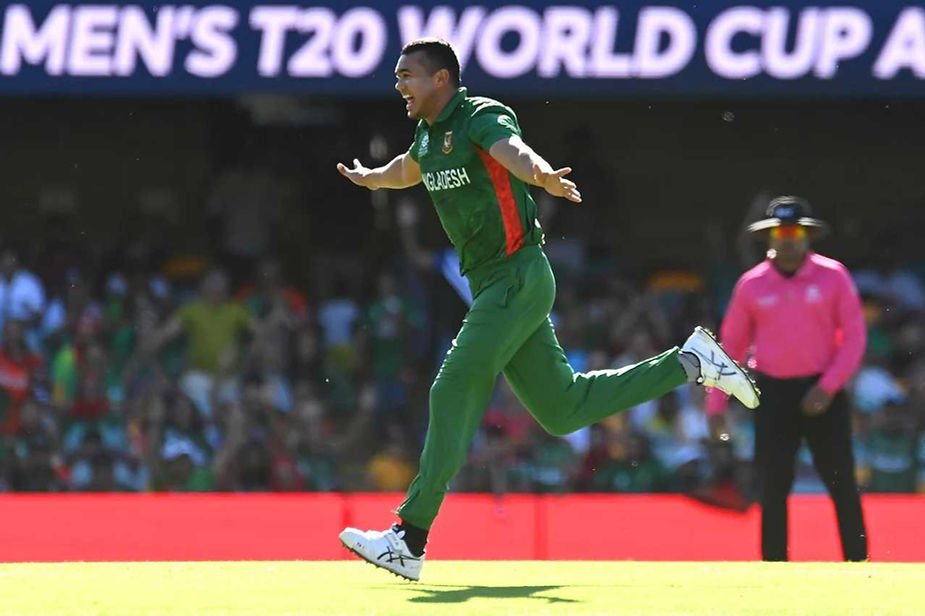 ICC Men's T20 World Cup 2022, Super 12, Group 2, Zimbabwe vs Bangladesh_ Taskin Ahmed took 3-19 and received player of the match against Zimbabwe; BAN beat ZIM _ Walking Wicket (Photo_ ©Getty Images)