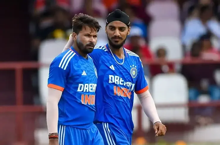 Arshdeep Singh and Mukesh make a good combo with new ball (Images: ©Twitter/X